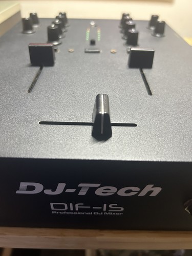 Tech dif roland - dj-tech, thud