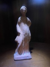 Statua in terracotta figura