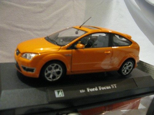 Ford focus etat neuf - st,