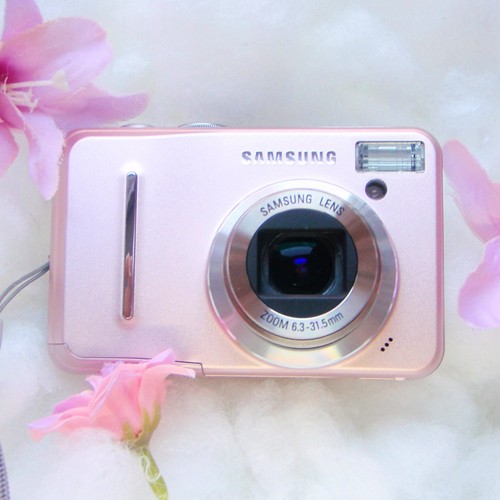 Fotocamera digitale rosa