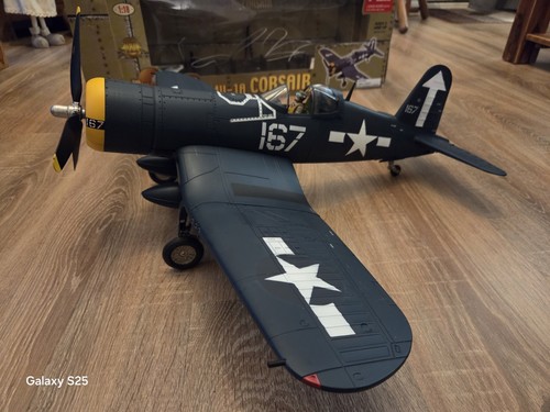 Corsair scala 1 - f-4u,