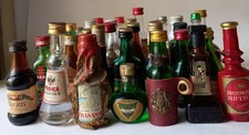 LOTTO 35 Bottiglie Liquori
