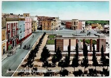 GROTTAGLIE TARANTO - PIAZZA IV NOVEMBRE