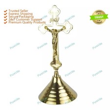 Crocifissi cristiani in ottone