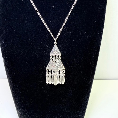Collana dichiarazione frange