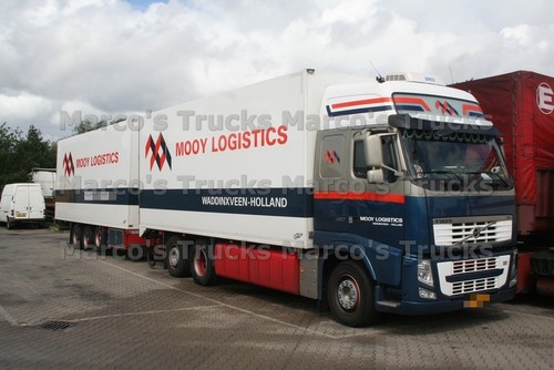 Foto camion volvo 460 box - camion,