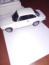 AUTOART ALFA ROMEO 1750 COLORE