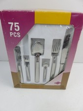 scatola con servizio di posate