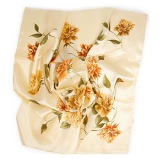 Foulard beige quadrato di raso da donna elegante cerimonia scialle coprispalle