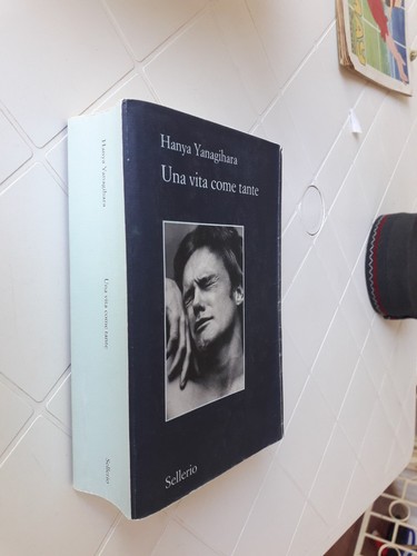 Hanya yanagihara una - una, come