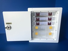 Tackle station 3650 and - (3),