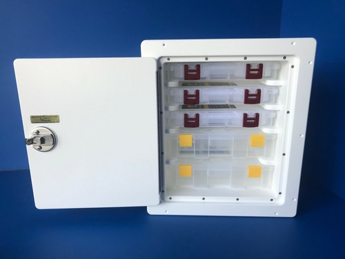 Tackle station 3650 and - station,