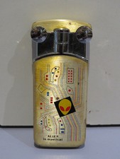 vecchio ACCENDINO ALIEN IS