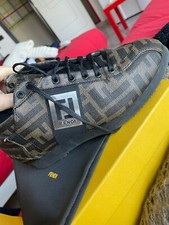 Sneakers Fendi numero 35 ma calzano 36 1/2 pari al nuovo -  Con scatola e...