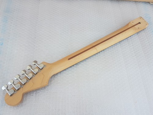 Squier fender stratocaster - squier,