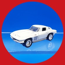 1:64 JOHNNY LIGHTNING CHEVROLET CORVETTE C2 # 733 vintage