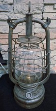 Antica lanterna a petrolio