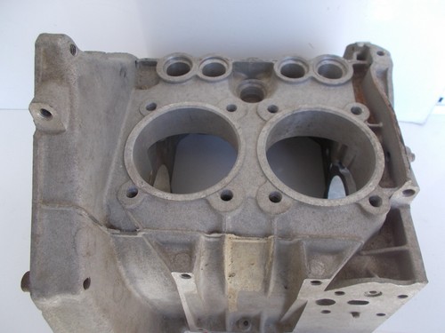 Basamento monoblocco motore - basamento,monoblocco,