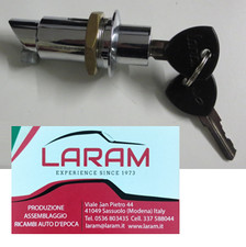 Pulsante cofano baule