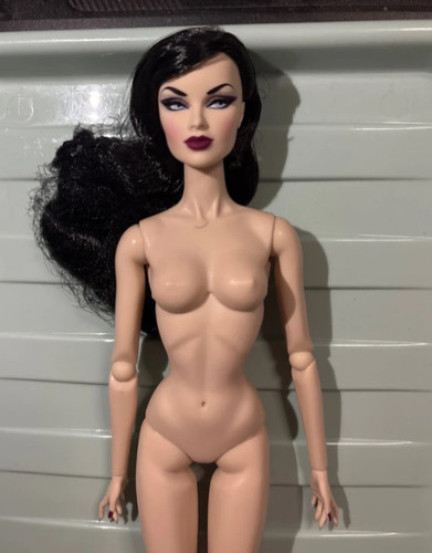 Muñeca scarlet hex anja - scarlet,