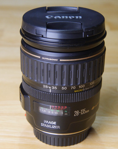 Canon 135mm 5 - f3.5-5.6, is
