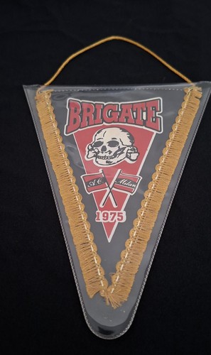 Ultras milan gagliardetto - ultras, milan,