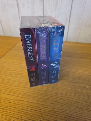 Divergent insurgent - divergent,