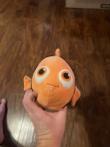 Finding nemo plush - finding,