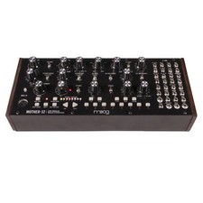 Moog Mother-32 Sintetizzatore