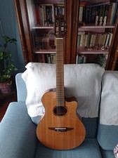 vendo chitarra classica Yamaha