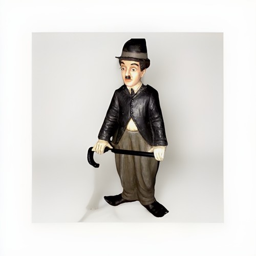 Charlie chaplin scultura - charlie,
