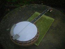 BANJO VINTAGE INSTRUMENT