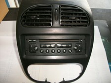 Autoradio CD 96489417XT Peugeot 206 Mk2 2003-2009 usata (63396)