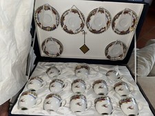 Set Tazzine Con Piattino