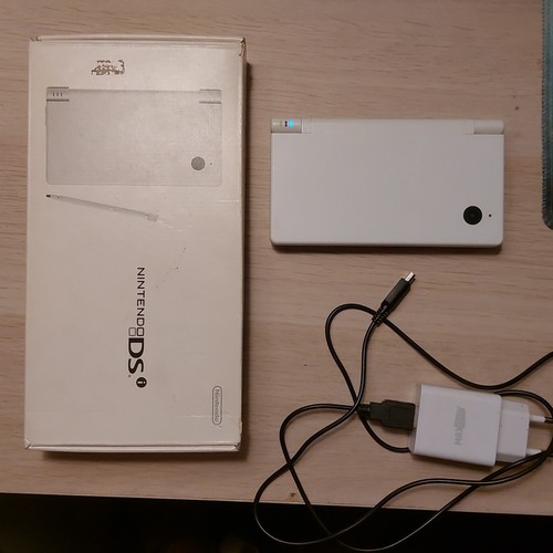 Nintendo dsi console portatile - nintendo,