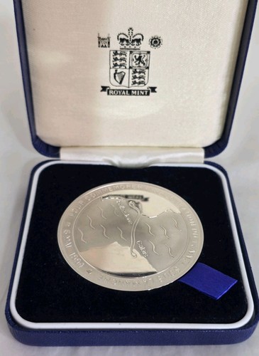 Medaglione commemorativo - , in