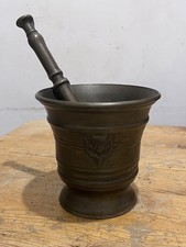 Mortaio da farmacia in bronzo. Riproduzione.