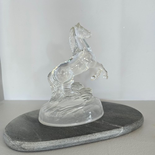 Statuette presse papier en - ou, presse-papier