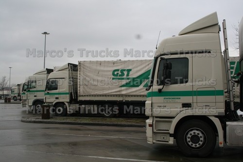 Foto camion mercedes benz - foto, mercedes-benz