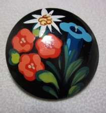 Spilla motivo floreale  Ø  cm 3,5 legno   bigiotteria vintage