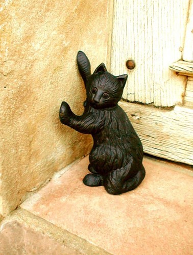 Fermaporta gatto nero