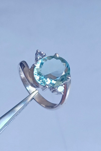 Anello taglio ovale