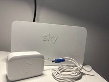 Sky Q Wireless Booster SE210A