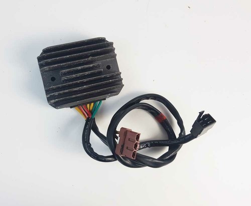 Regolatore tensione - regolatore,