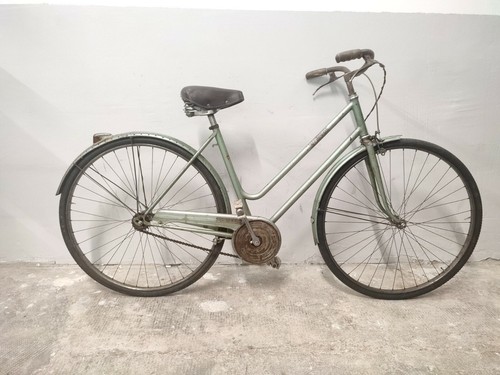 Vintage bici bike woman - bici,