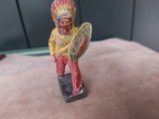 Indiano con scudo - con,