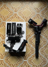 gimbal DJI Ronin RS 3 con