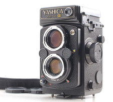 Yashica Mat 124G TLR