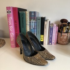 Stuart Weitzman per Russell & Bromley pelle di serpente tacchi a punta