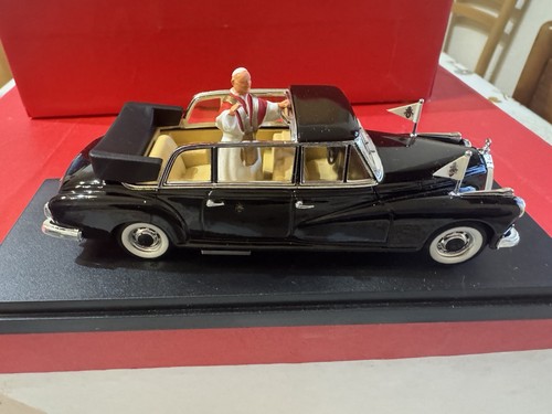 Modellino mercedes benz 300d - benz,